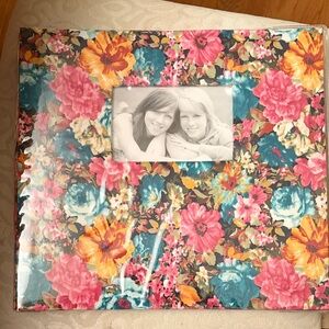 NWOT Floral Photo scrapbook Album